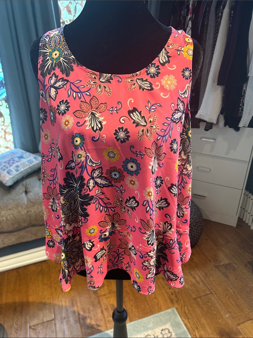 LOFT Coral Pink Floral Scoop Neck Tank